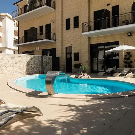 Couette-café Bisceglia 4*