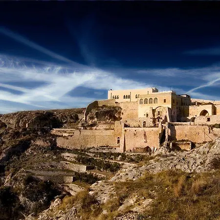 Oda ve Kahvaltı Bisceglia 4*